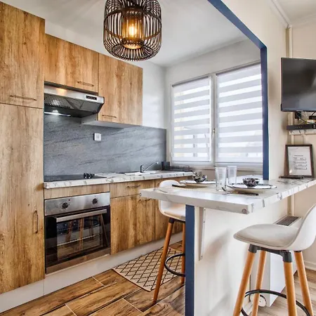 La Casa Aria - Cosy By The Sea Apartment *